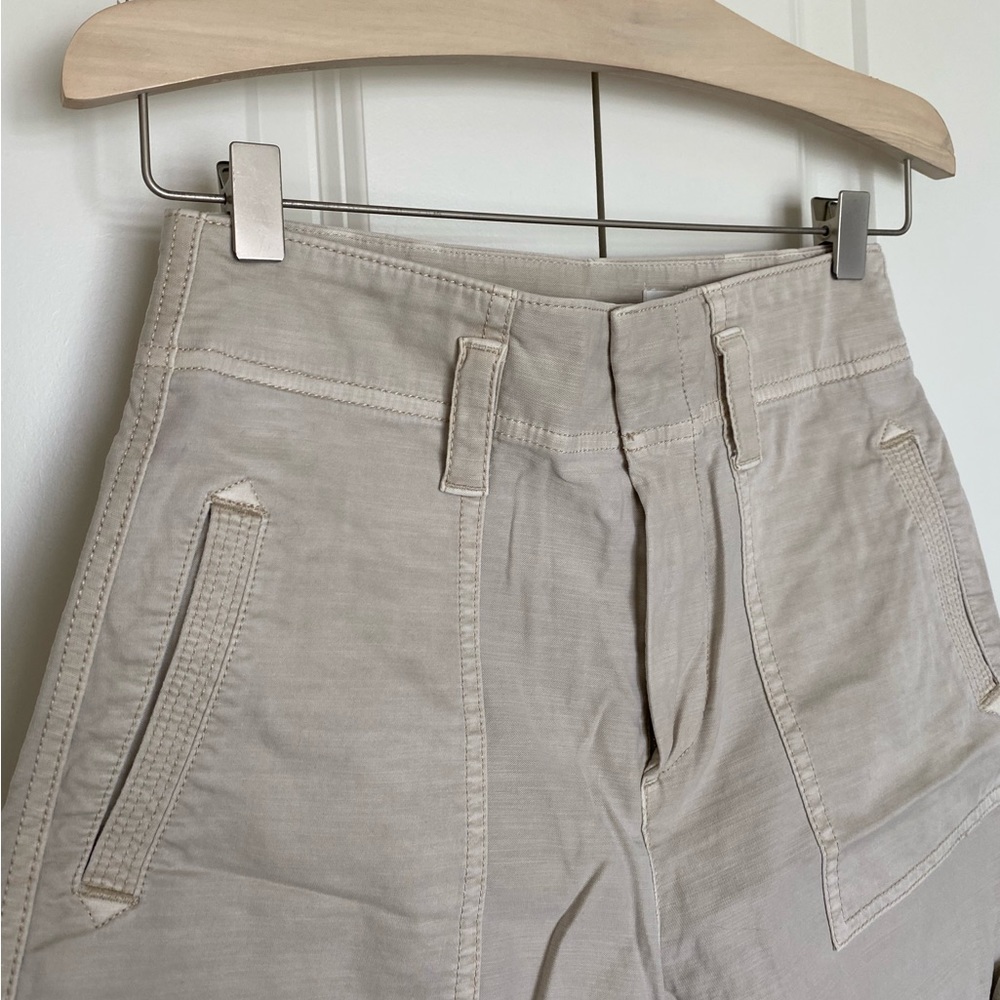 GAP - Retro Highwaisted Beige Shorts size 0